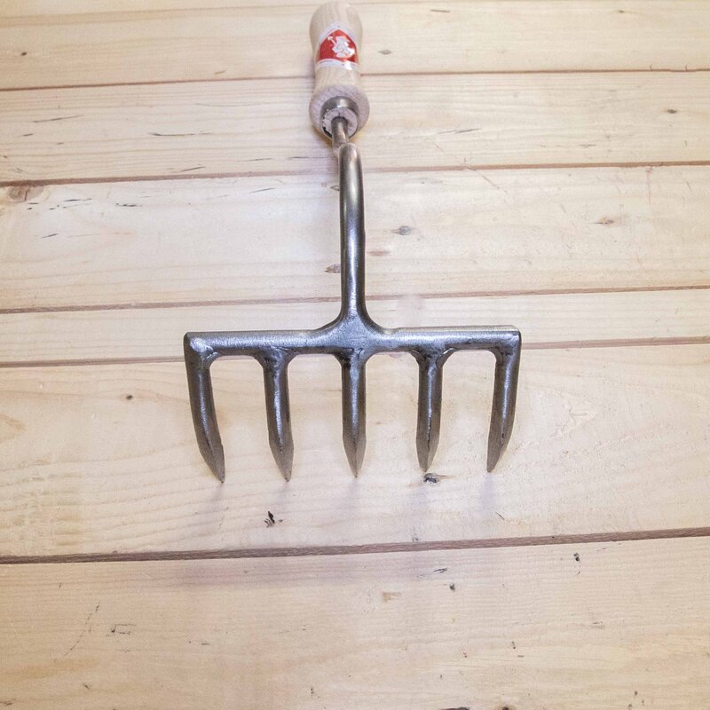 Tools for working the soil - Hand garden rake